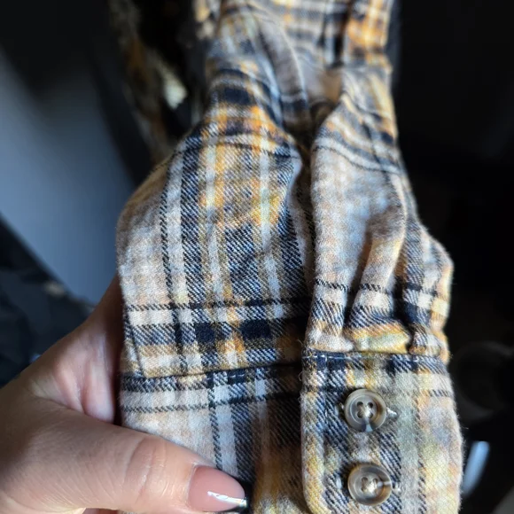 BUCKLE- La la Island Upcycled Yellow/black Flannel, Creek Ranch Wyoming Size S - Picture 8 of 12